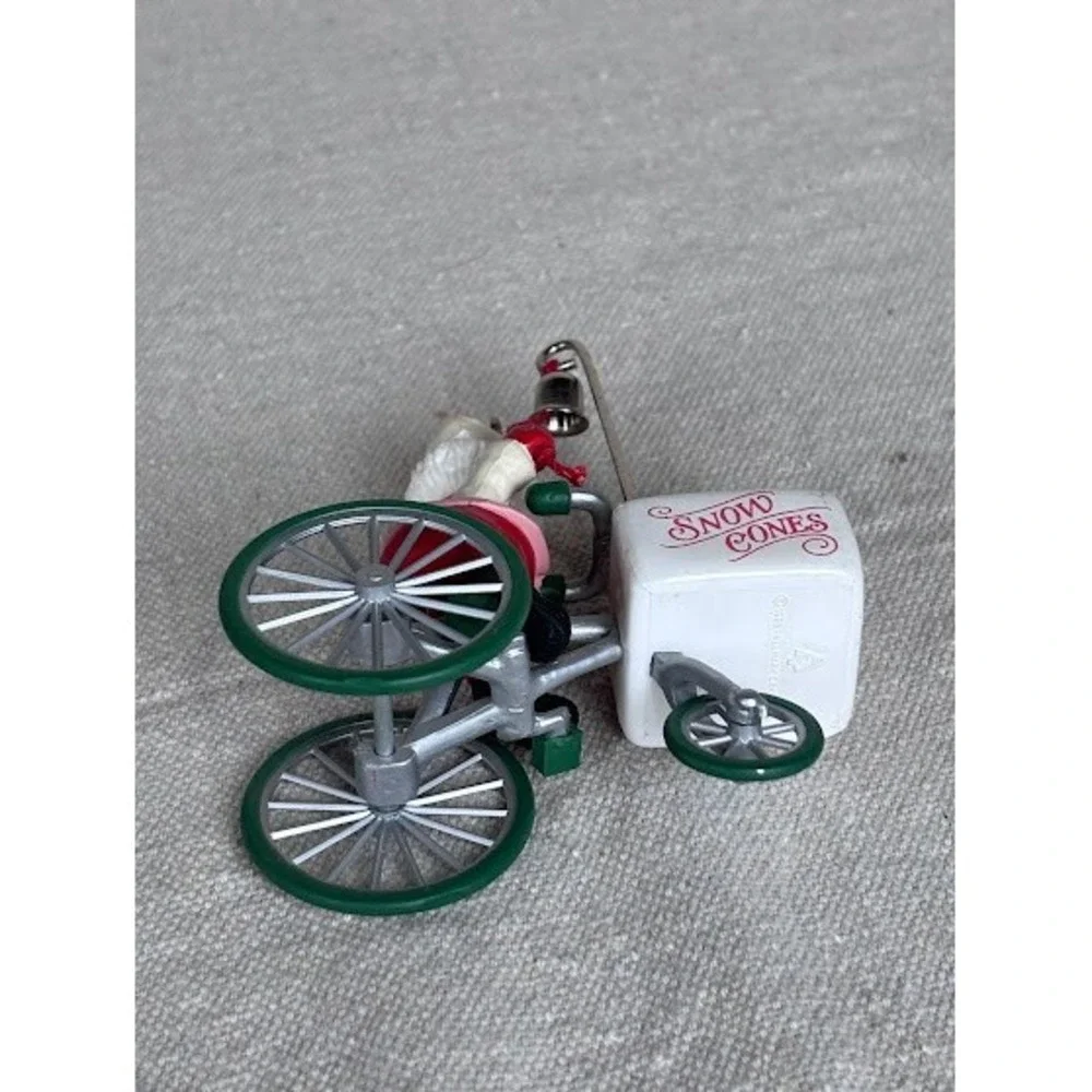 Hallmark Kringles‎ Ice Cream Snow Cones Santa Tricycle Ornament 1986